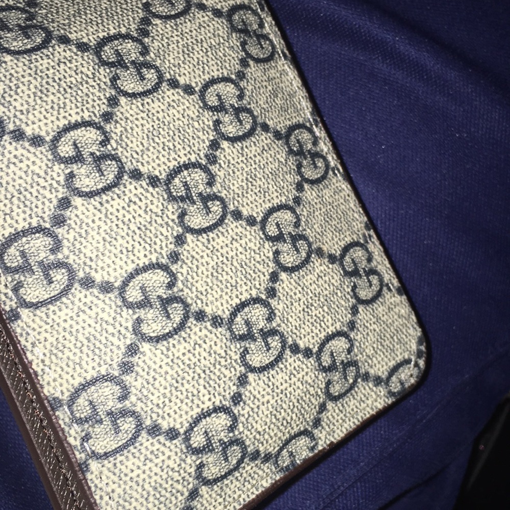 Gucci wallet